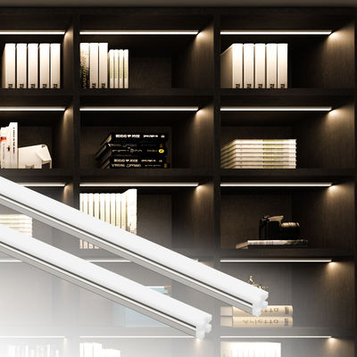 Luz linear LED montada na superfície A2303 para instalação de guarda-roupa e serviço de processamento de curvatura